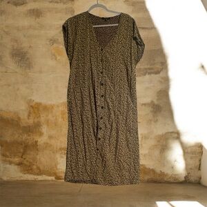 Elegant Black and White Patterned Dress